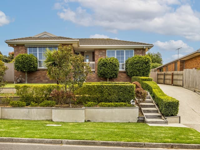 50 Fullbrook Drive, Sunbury VIC 3429
