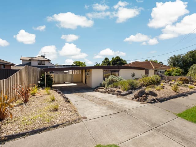27 Batman Avenue, Sunbury VIC 3429