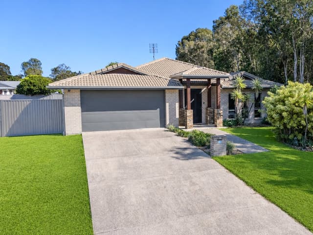 19 New Holland Drive, Pelican Waters QLD