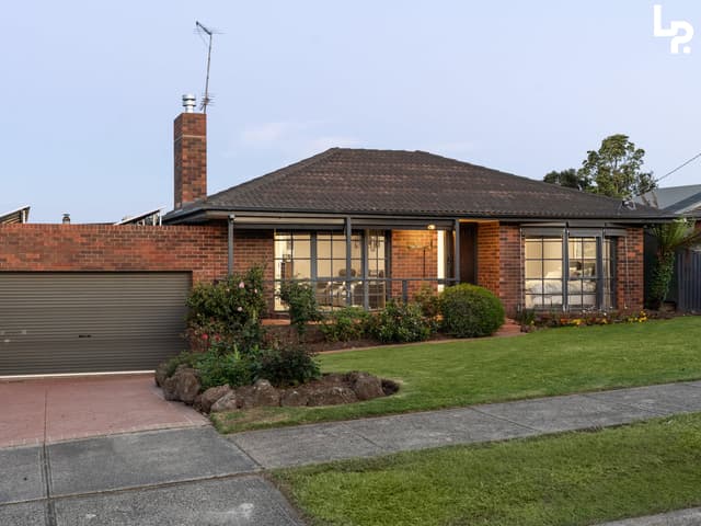 54 Gardenia Street, Pakenham VIC