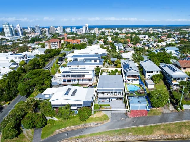 28 Rutledge Street, Coolangatta QLD 4225