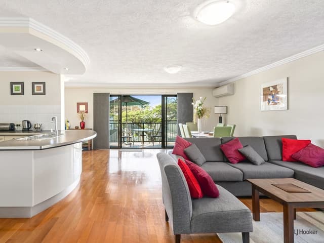 12 / 72 Dutton Street, Coolangatta QLD 4225