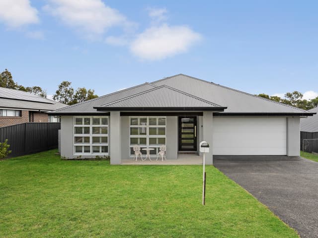 1 Harrow Circuit, Greta NSW 2334