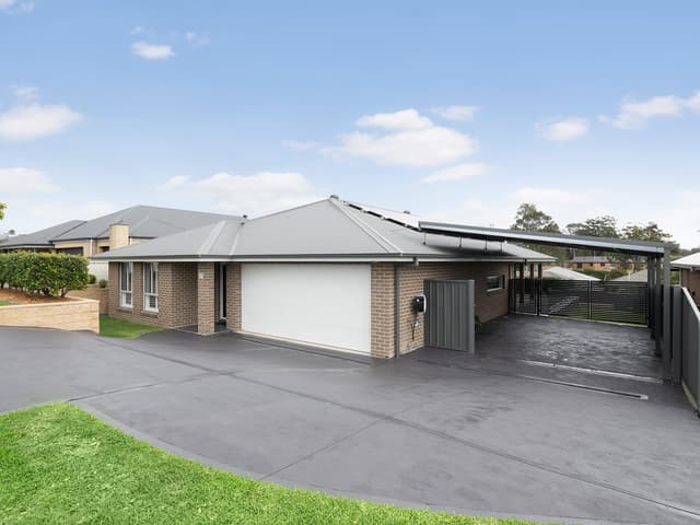27 Stayard Drive, Bolwarra Heights NSW 2320