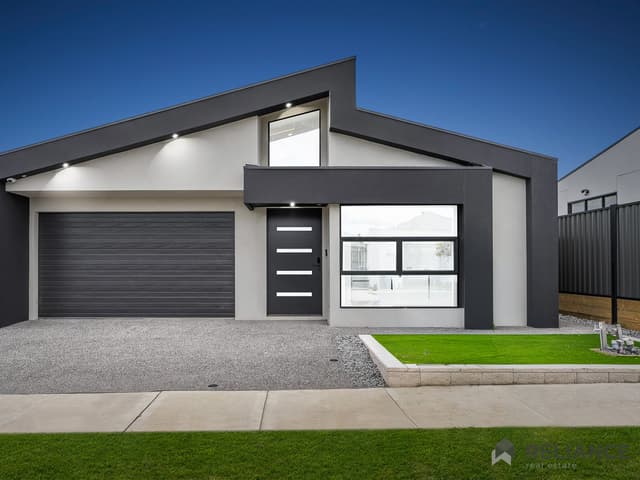 31 Templetonia Circuit, Mickleham VIC 3064