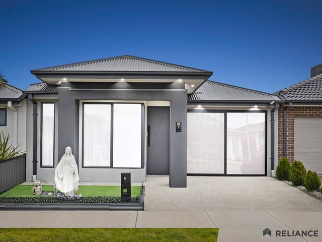 7 Doryanthes Way, Mickleham VIC 3064
