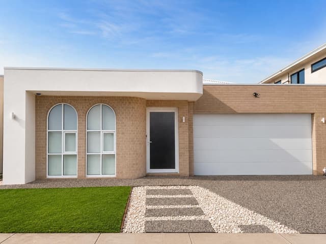 353 Marathon Boulevard, Mickleham VIC 3064