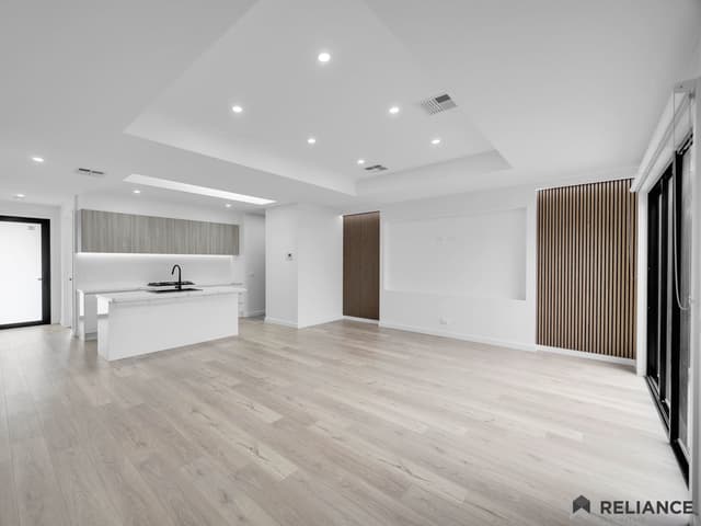 15 Mealie Avenue, Mickleham VIC 3064