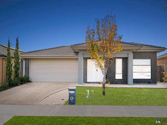 37 Madden Boulevard, Tarneit VIC 3029