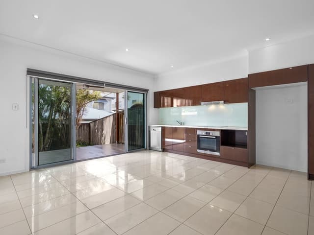 4/39 Orana Street, Carina QLD 4152