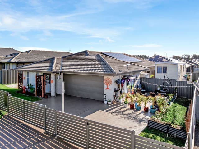 6 Brokenwood Avenue, Cliftleigh NSW