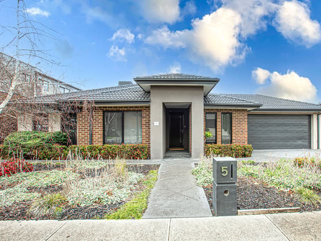 5 Crete Street, Greenvale VIC