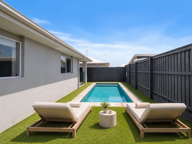 10 College Drive, Palmview QLD