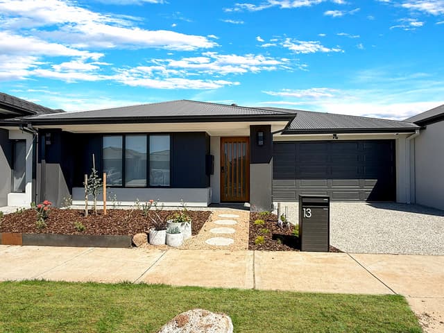 13 Hairpin Drive, Tarneit VIC 3029