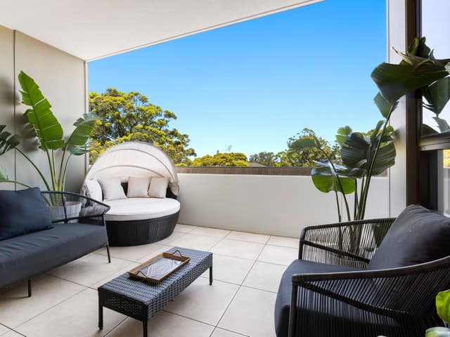 405/15 Hampton Court Road, Carlton NSW 2218