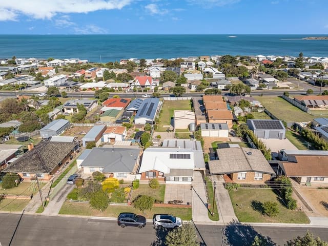 66 Sutherland Avenue, Hayborough SA photo 4