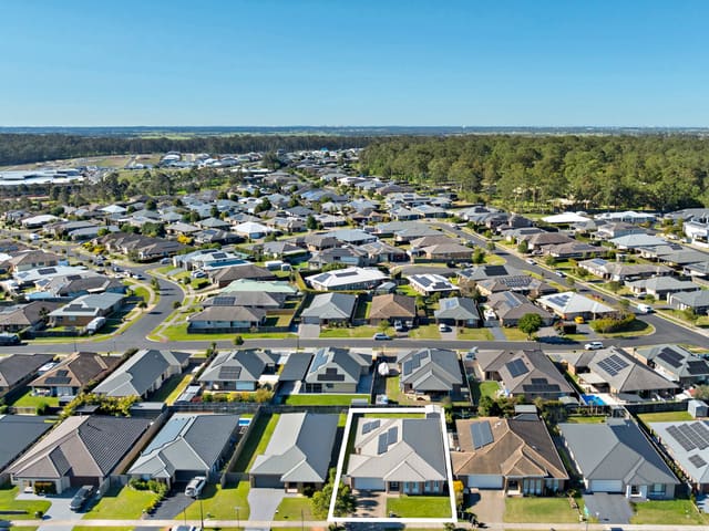 10 Dragonfly Drive, Chisholm NSW 2322 photo 4