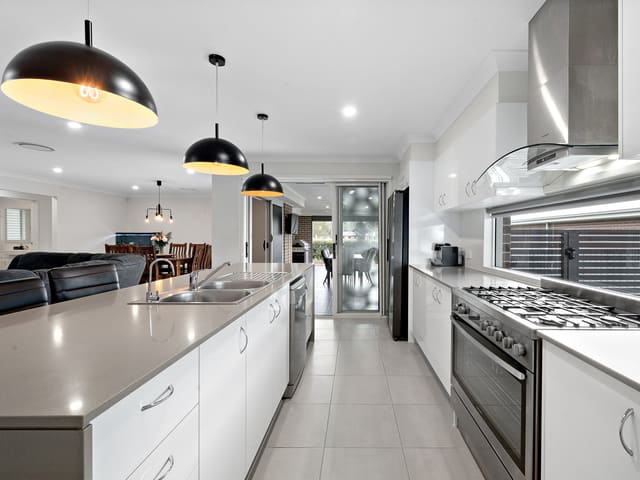 27 Stayard Drive, Bolwarra Heights NSW 2320 photo 4