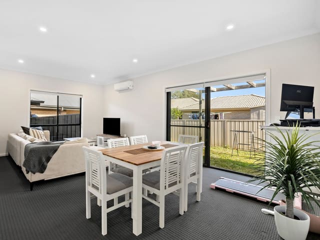 4/267 Denton Park Drive, Aberglasslyn NSW 2320 photo 4
