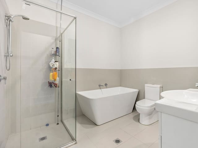 4/267 Denton Park Drive, Aberglasslyn NSW 2320 photo 3
