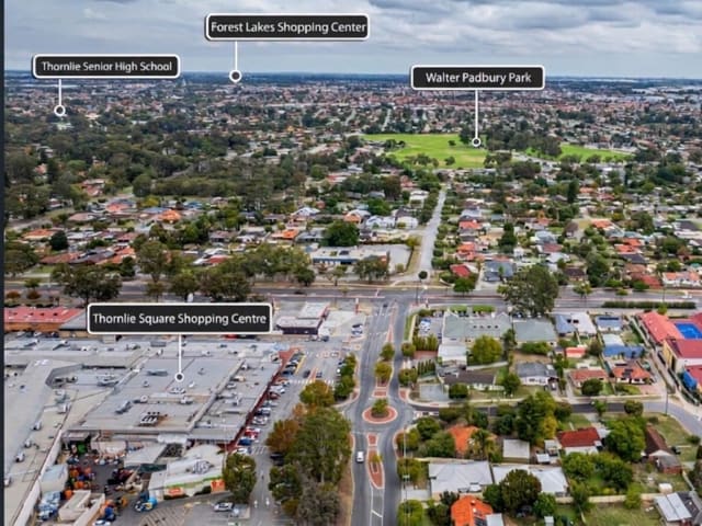 97 Thornlie Avenue, Thornlie WA 6108 photo 2