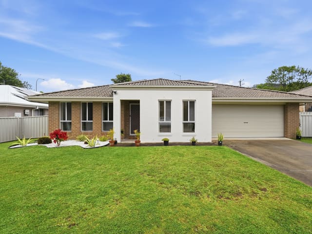 17 Safrano Place, Coffs Harbour NSW 2450 photo 2