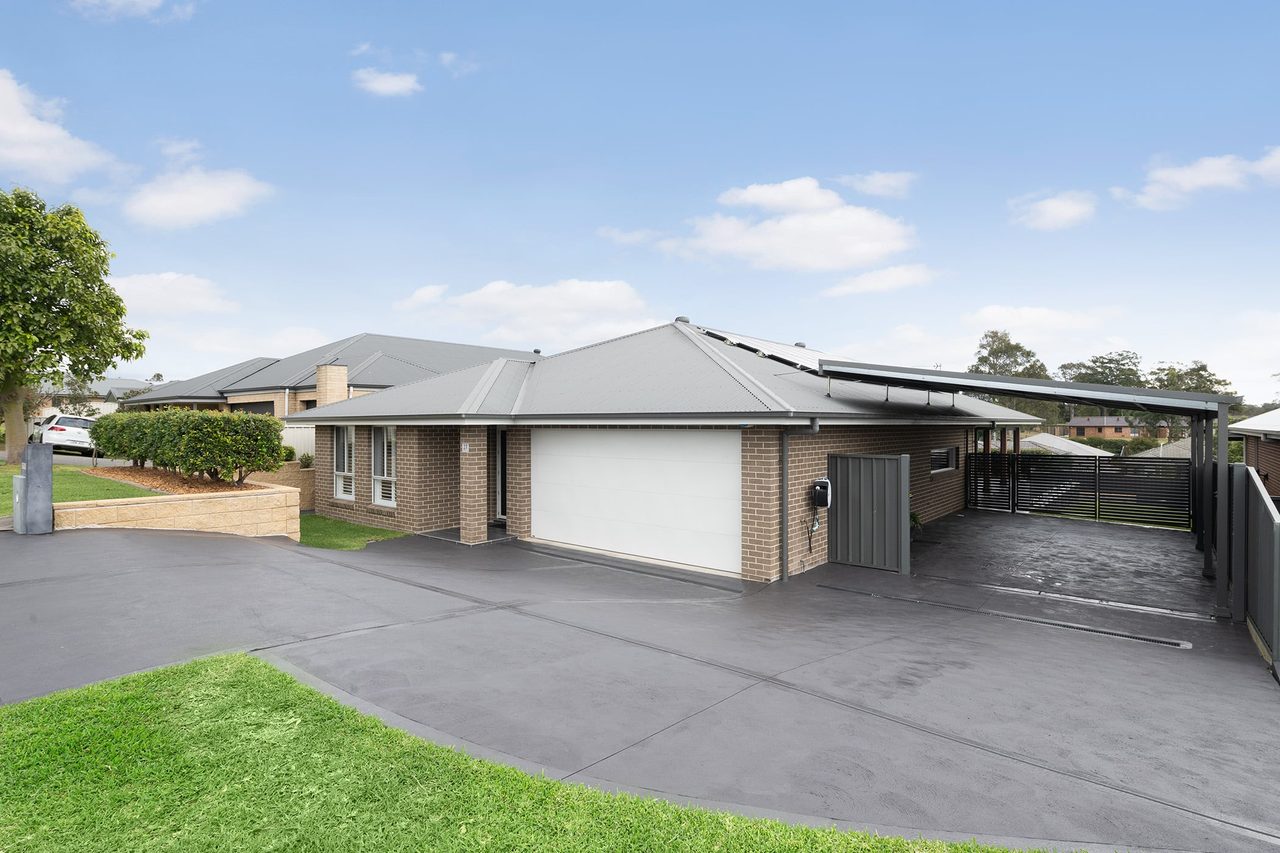 27 Stayard Drive, Bolwarra Heights NSW 2320