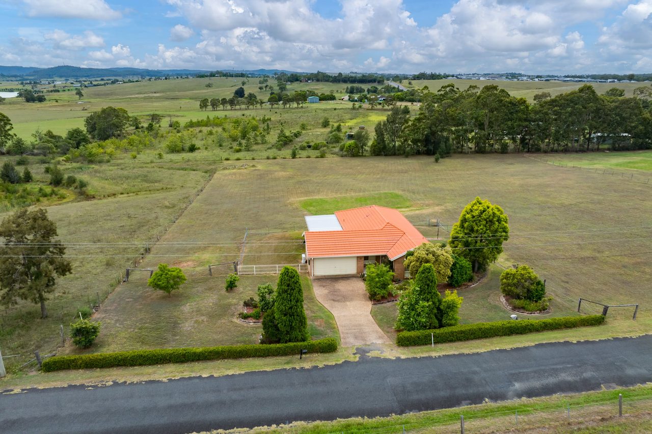 22 Oswald Lane, Lochinvar NSW
